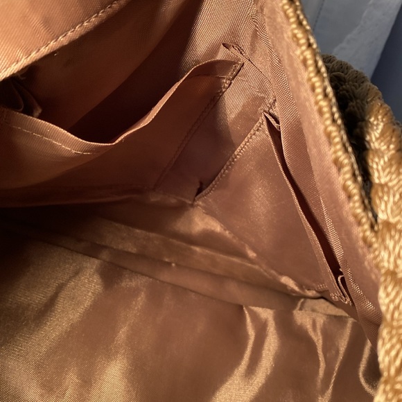 LINA Crocheted Shoulder Handbag - Picture 6 of 7